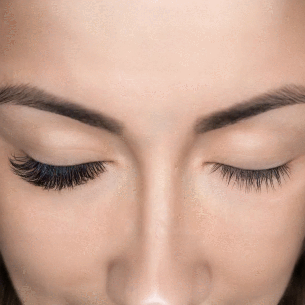 Henna en cejas